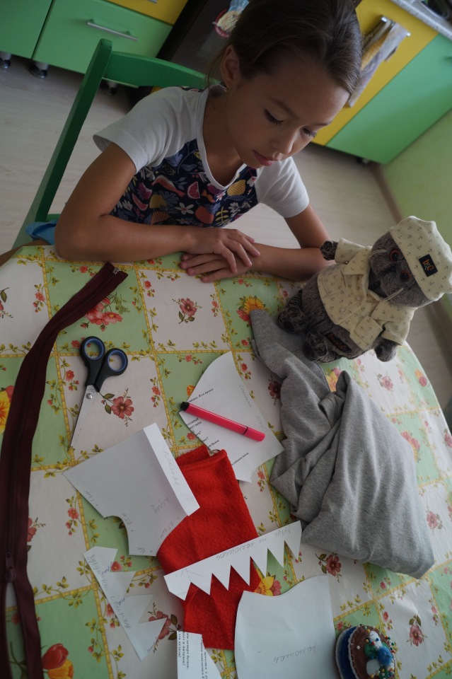 Агаша шьёт для Басика. Толстовка Дракоша (фото 2)