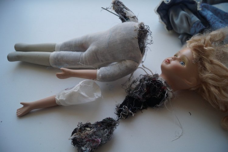 Третья июньская выписка. Как расцвела фарфоровая девочка. Чем заменить кукольный пейт