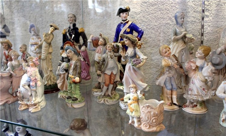 Старица, Музей фарфора — Фарфоровые статуэтки и фигурки: винтаж