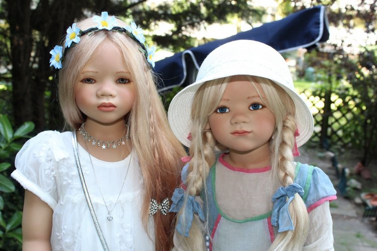 Две сестрички Лилит и Синчи