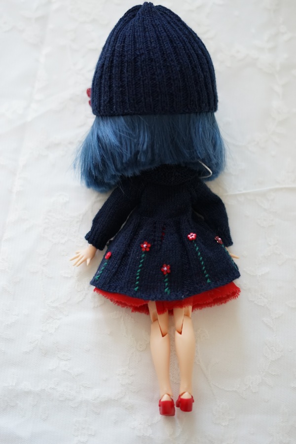 Синяя шапочка и черная шапочка (фото 3)