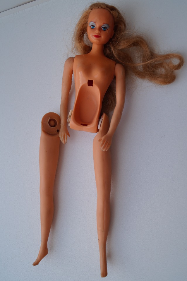 Первая выписка марта. Чебурашка здоров, Братц из серии Sea Stunnerz обрела сменные ножки