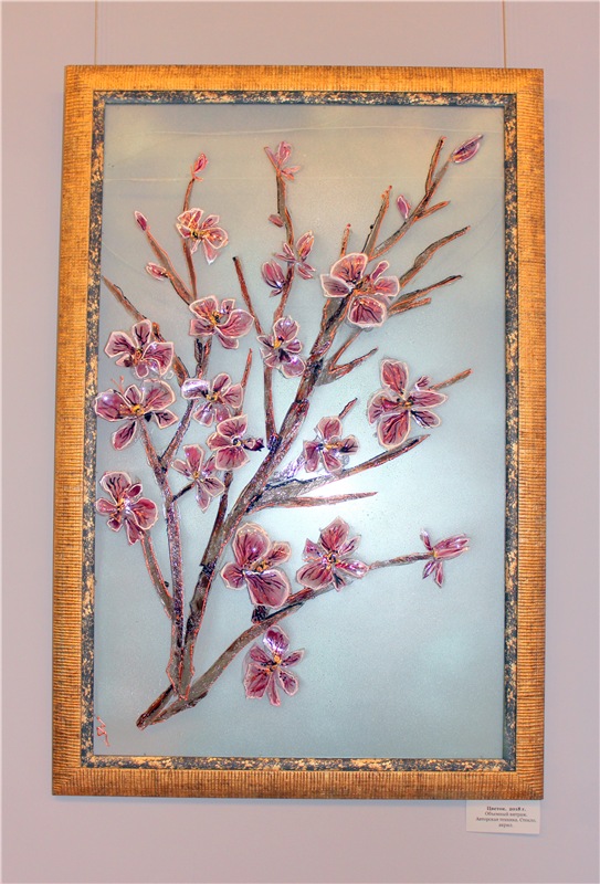 Выставка "Стекляндия" Елены Буровой в Твери