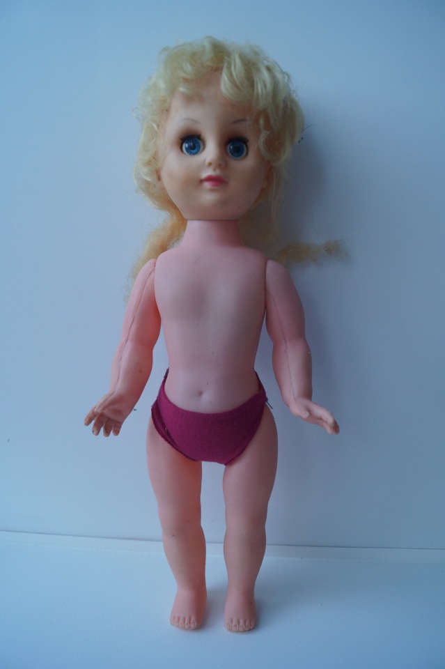 Третья выписка декабря. Ещё одна ёлочка здорова! Как починить шейное крепление кукломужчины (мои ошибки и способы их