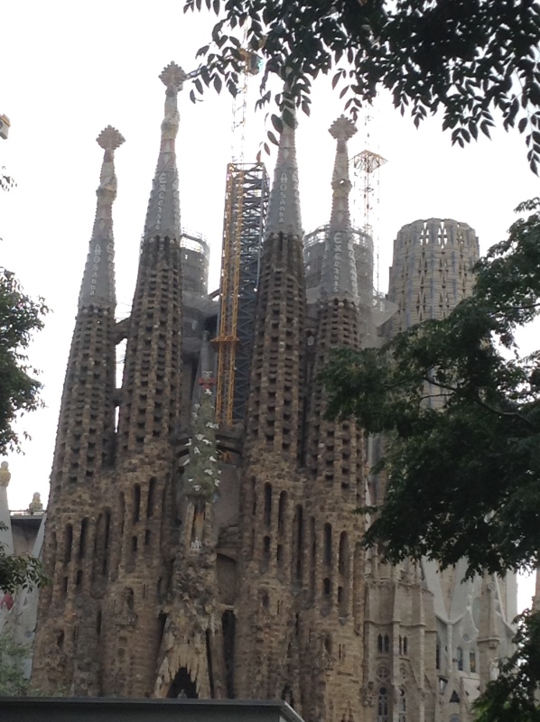 Путешествие Минуш в Испанию. Каталония. ч.2. Донна Барселона. Храм искупления грехов (фото 7)