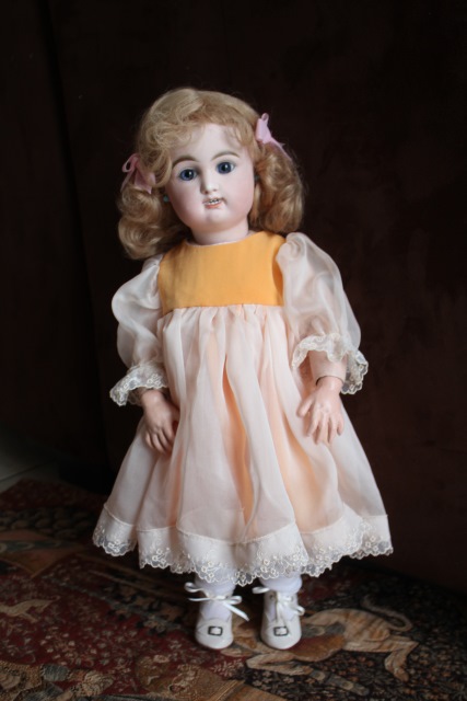 Новые наряды и новые лица (фото 6)