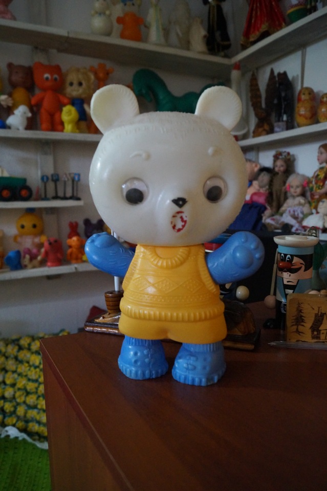 Обзор пластмассовых игрушек СССР, которые живут в моём музее | Бэйбики Обзор пластмассовых игрушек СССР, которые живут в моём музее