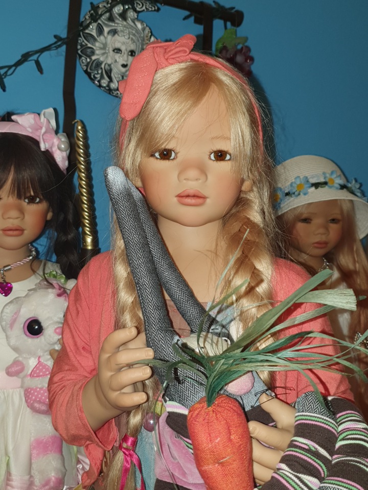 Воспонинаяния о лете. Две сестрички, две Анны Лу - часть первая