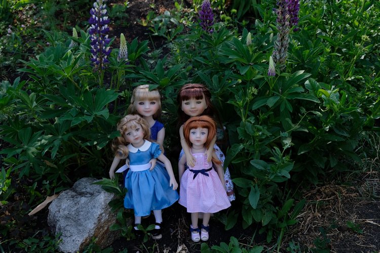 Прогулки с Сарой и Беллой RubiRed Galleria/Effner