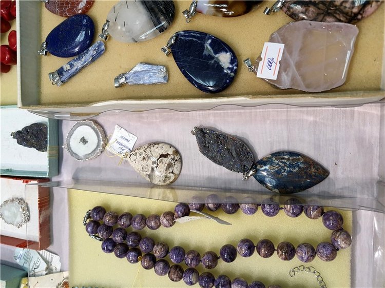 Выставка "Самоцветы Мира" в Твери