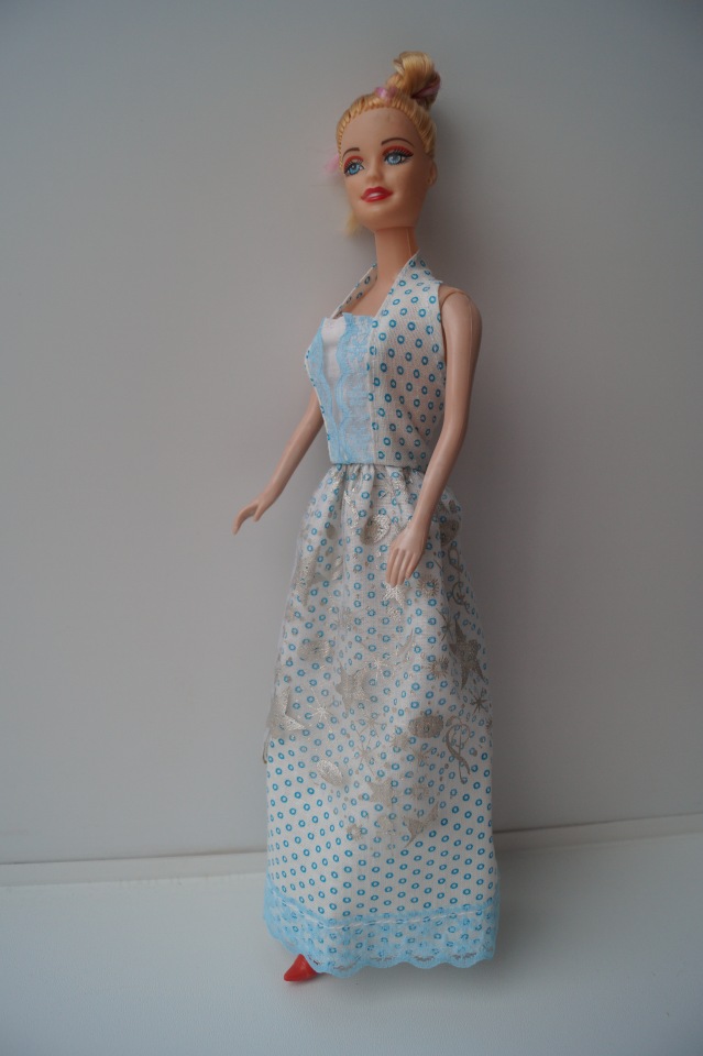 Вторая выписка декабря. Главная героиня нового года поправила своё здоровье. Лечим покусанные руки Барби, удаляем жир с