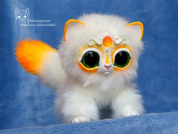 Котик Мирис играет с утенком и совятами (фото 6)