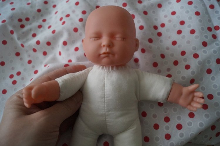 Субботняя традиция - выписывать кукол из лечебницы