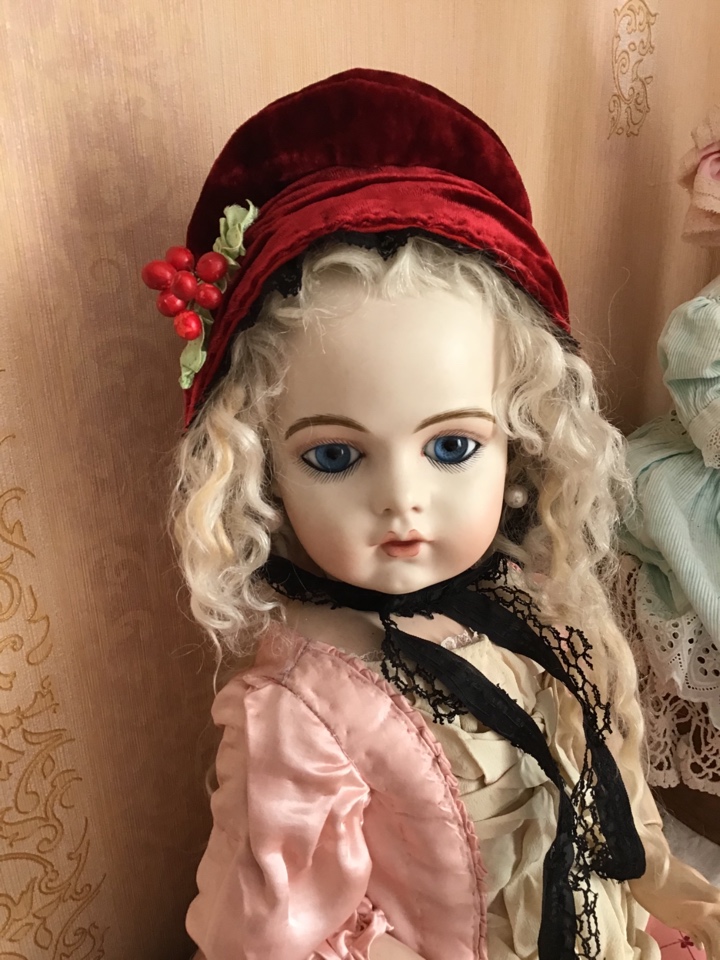 Тайны и ягоды любят все. Мой новый бонет "Остролист" | Бэйбики Тайны и ягоды любят все. Мой новый бонет "Остролист"