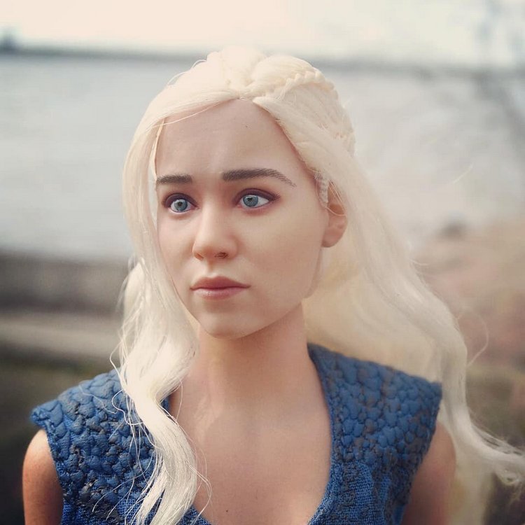 Ещё немного Дейнерис. Экшен-кукла Daenerys от ThreeZero