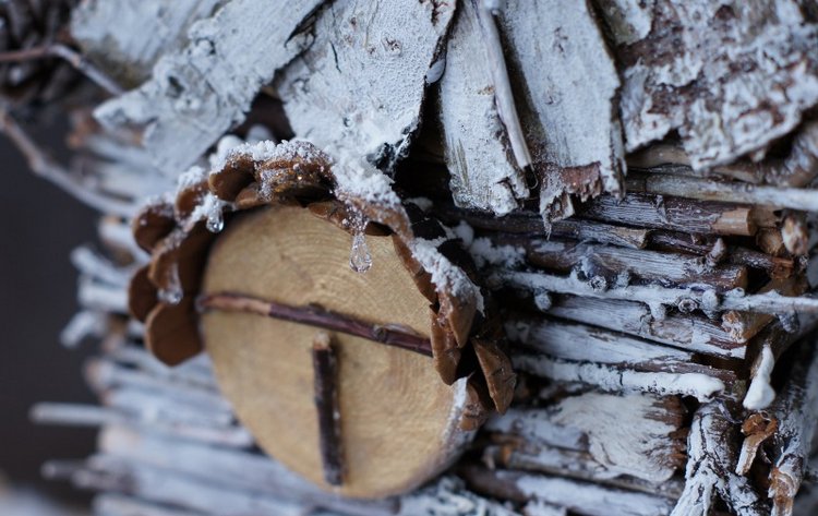 Избушка на курьих ножках — Авторские игрушки из разных материалов: синельная проволока