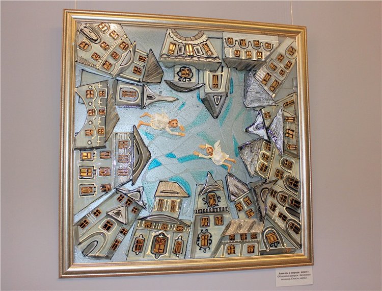 Выставка "Стекляндия" Елены Буровой в Твери