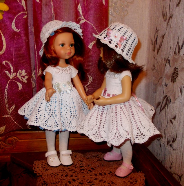 Две подружки, две снежинки | Бэйбики Две подружки, две снежинки