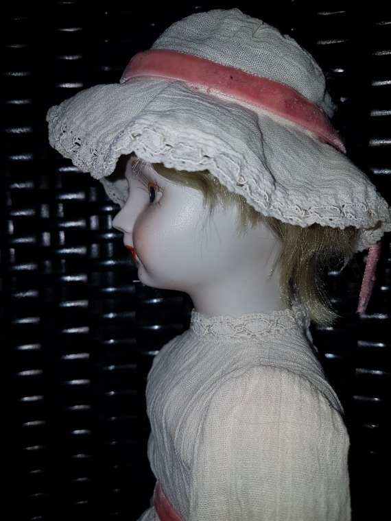 Большая коллекция Винтажных реплик с антикварных кукол