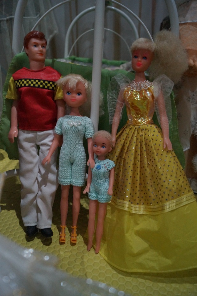 Вторая апрельская выписка малышей. Флокировка с частичной прошивкой, лепка сменных стоп