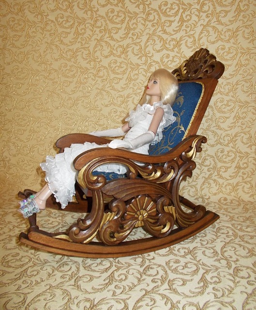 Эксклюзивное кресло -качалка (фото 5)