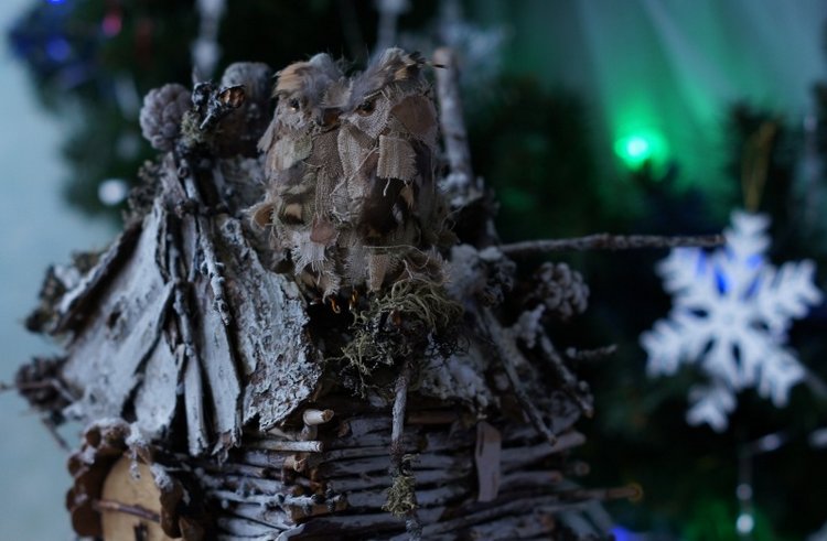 Избушка на курьих ножках — Авторские игрушки из разных материалов: синельная проволока (фото 3)