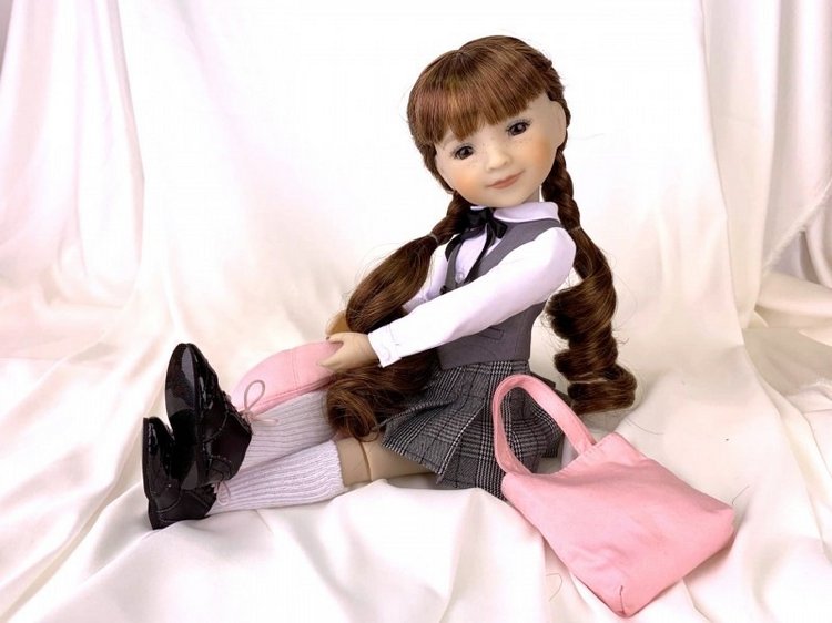 Прогулки с Сарой и Беллой RubiRed Galleria/Effner