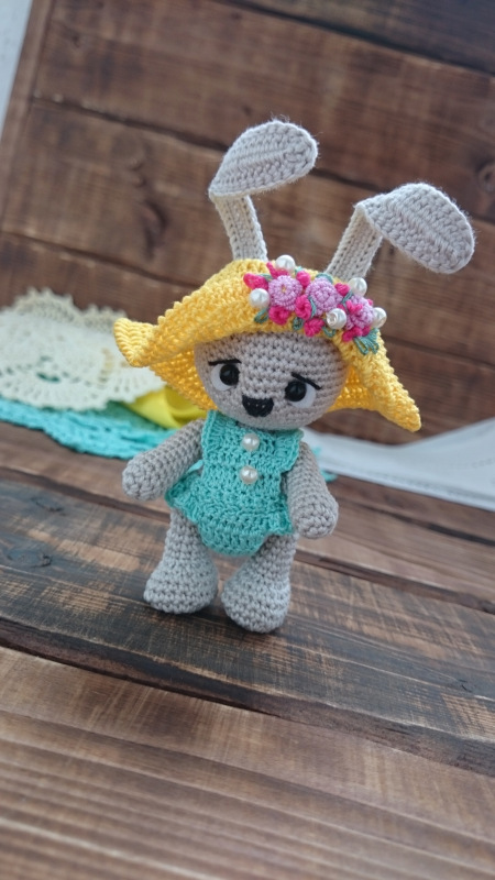 Зайчиков много не бывает — Вязаные игрушки и амигуруми: крючком (фото 3)