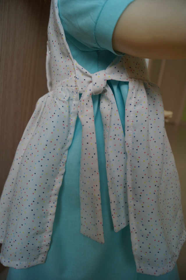 На день рождения Василисы я подарила новое платье