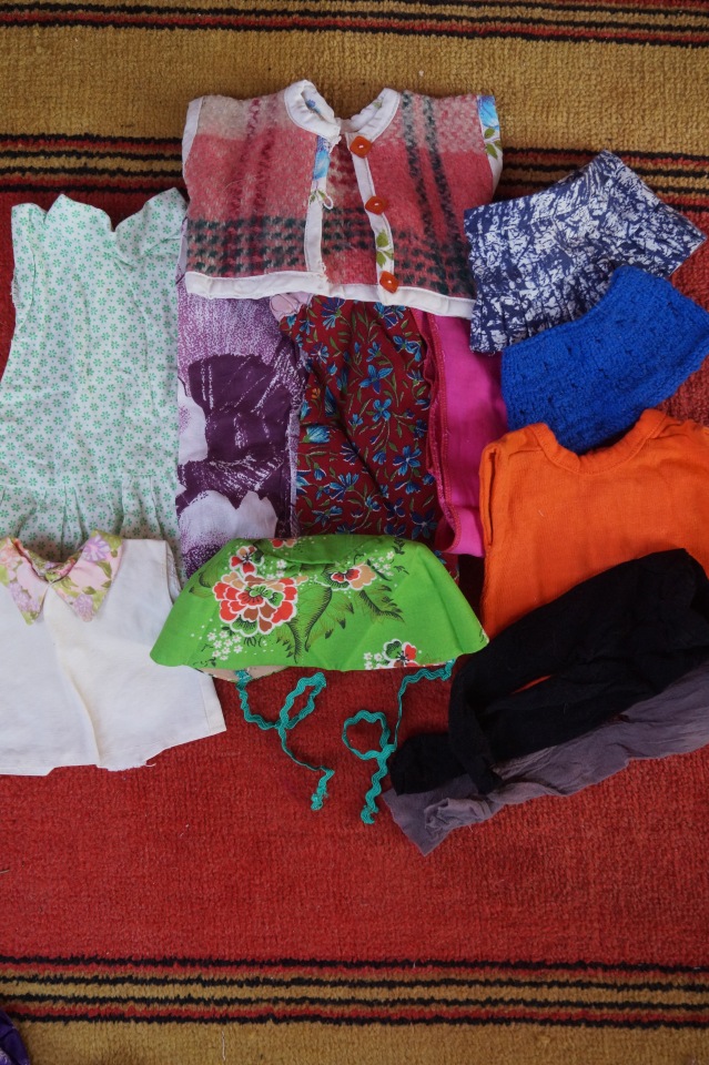 Посылки, посылки - с куклами, игрушками, обувью, одеждой