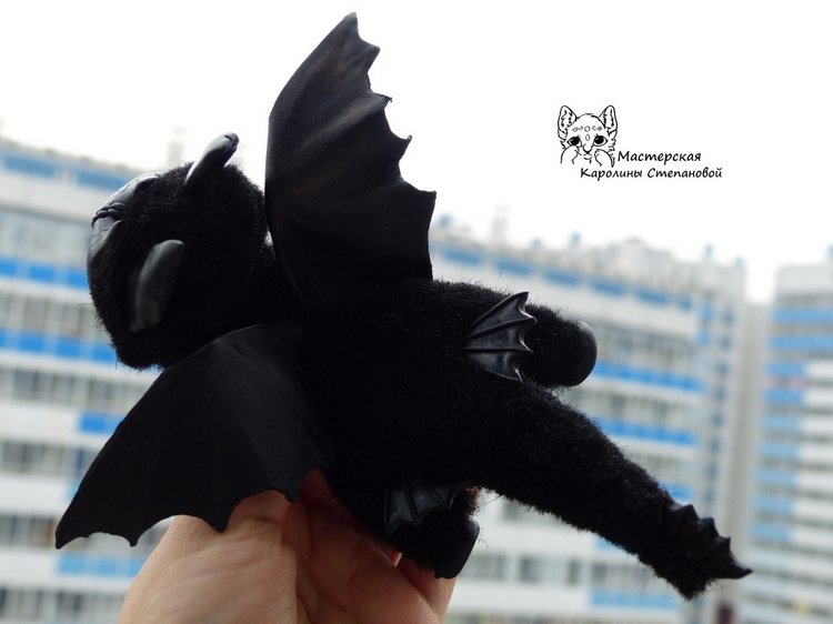 Дракончик Беззубик (Ночная фурия)