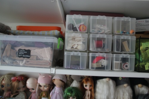 Моя мастерская — Хранение кукол и материалов: организация рабочего места