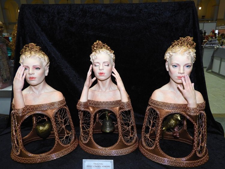 Продолжение путешествия по Гостинному Двору