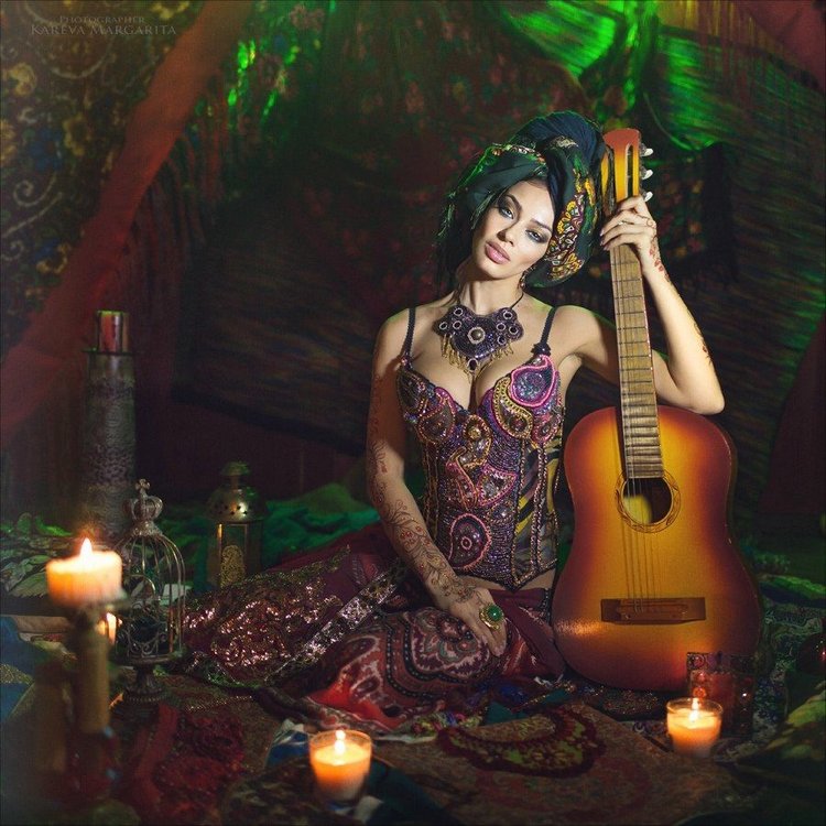 Волшебные миры Маргариты Каревой