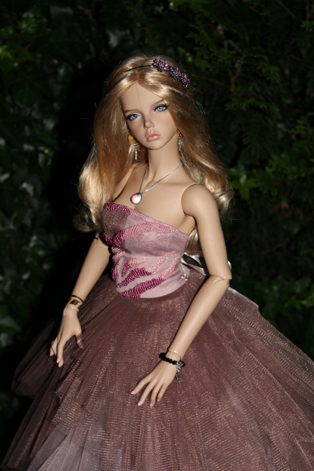 Мисс Бэйбики 2019. Бианка и волшебный цветок. Вечерняя прогулка по саду