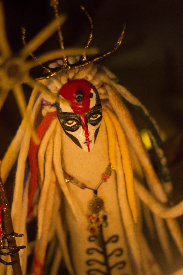 Чертополоховый олень, бабочка вечерней зари, белый шаман (фото 5)