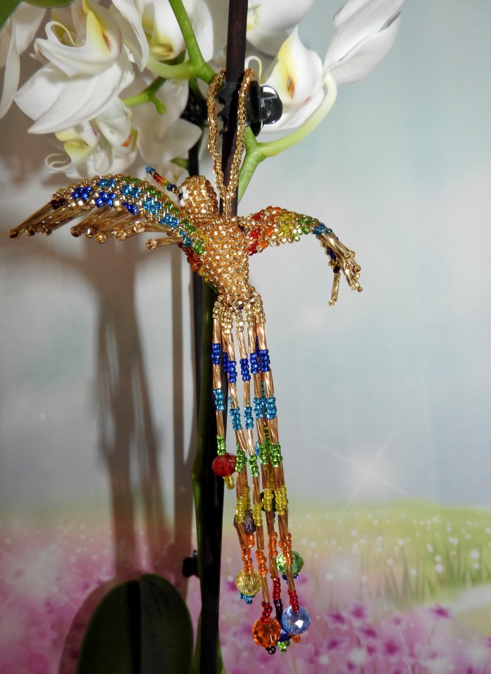 Колибри из бисера — Вышивка крестиком