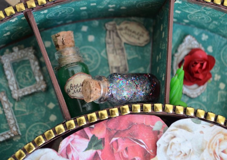 Часы "Моя Алиса" с миниатюрой