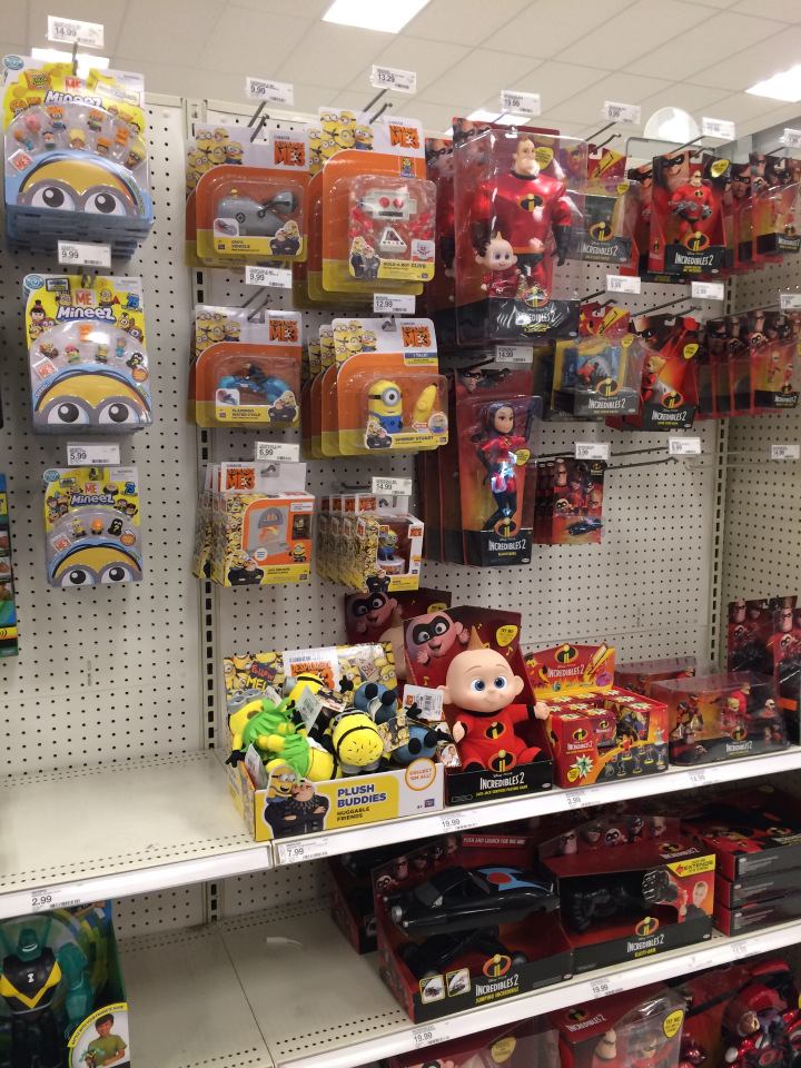 А не пройтись ли нам по магазинам? универмаг Target, детский отдел