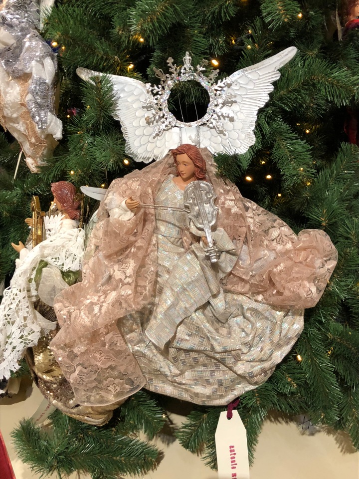 Москва предновогодняя... выставка новогодних елок в ГУМе - очень красиво