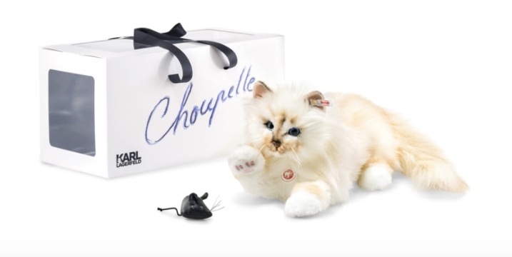 Скончался Карл Лагерфельд: дизайнер, ставший легендой еще при жизни