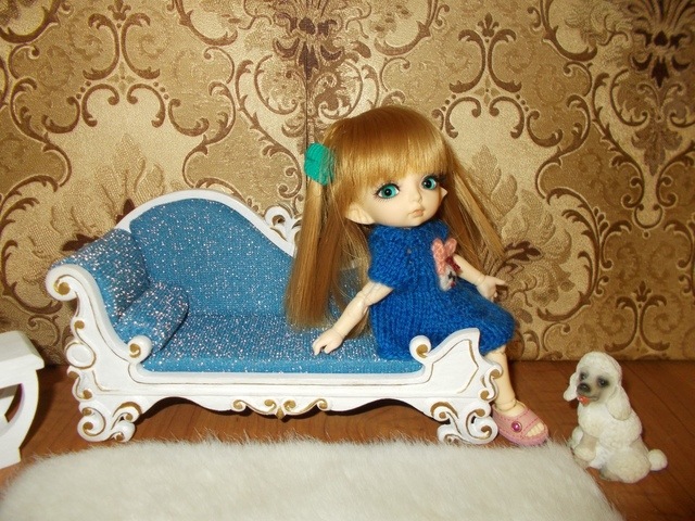 Эксклюзивный диванчик для кукол Бжд от 13 до 15 см (фото 3)