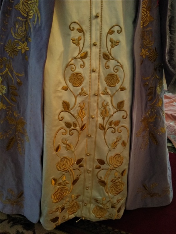 Выставка костюмов к фильму " Матильда"