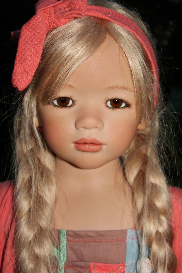 Воспонинаяния о лете. Две сестрички, две Анны Лу - часть первая