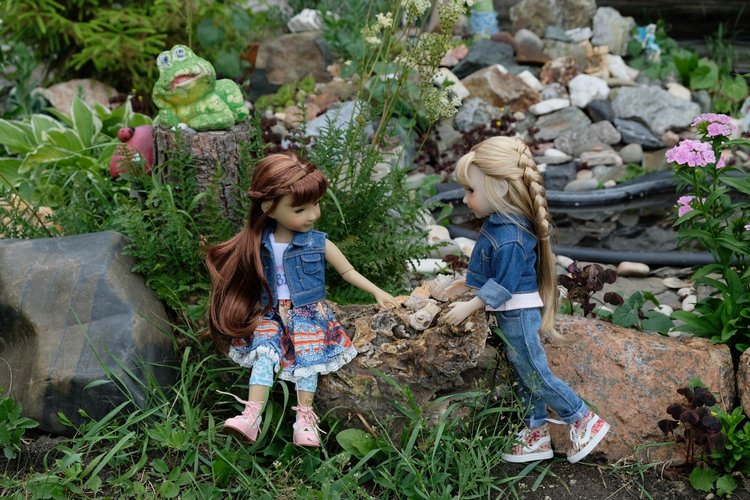 Прогулки с Сарой и Беллой RubiRed Galleria/Effner