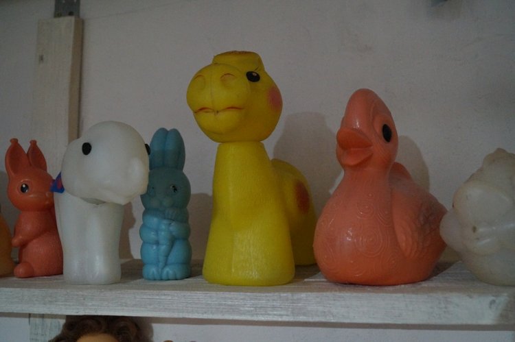 Обзор пластмассовых игрушек СССР, которые живут в моём музее | Бэйбики Обзор пластмассовых игрушек СССР, которые живут в моём музее (фото 3)