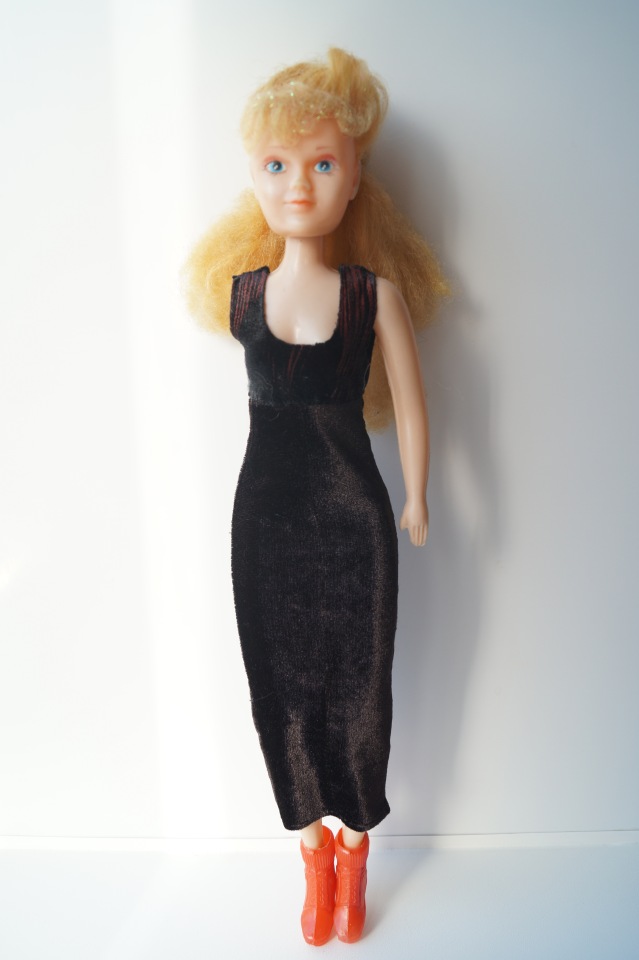 История Анжелики и её гардероба