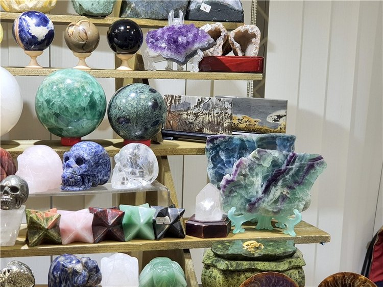 Выставка "Самоцветы Мира" в Твери