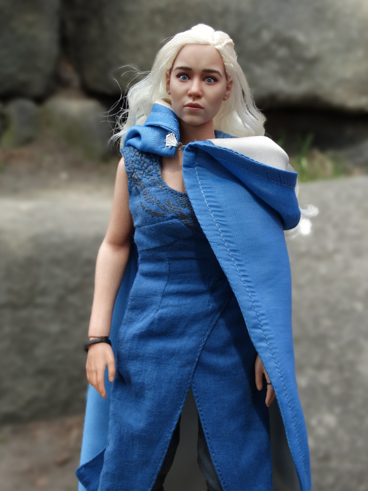 Ещё немного Дейнерис. Экшен-кукла Daenerys от ThreeZero