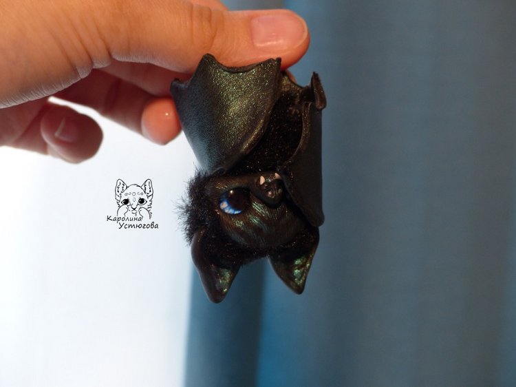 Сапфировая летучая мышка — Игрушки в смешанной технике (мех и глина): Арт
